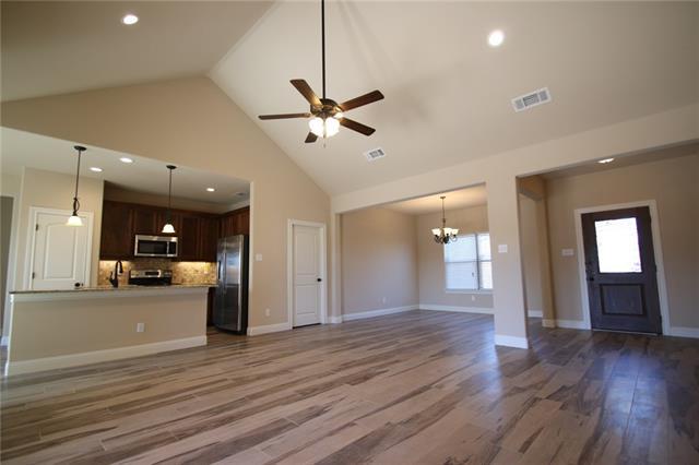 9013 Mahan Dr