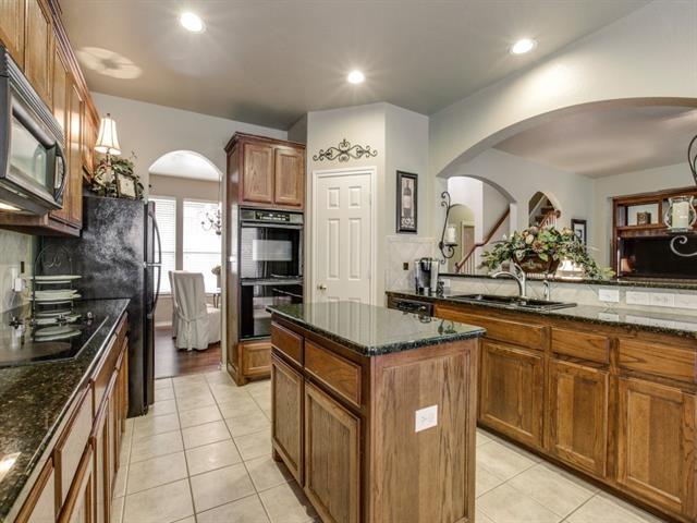 For Sale: 7921 Coneflower Rd Fort Worth, TX 76123