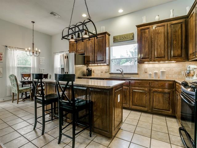For Sale: 4717 Belladonna Dr Fort Worth, TX 76123