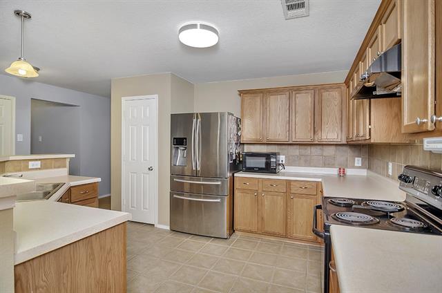 For Sale: 9241 Oldwest Trl Fort Worth, TX 76131