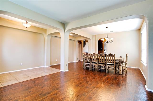 2440 Grand Rapids Dr