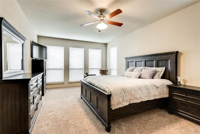 2328 Moccassin Ln