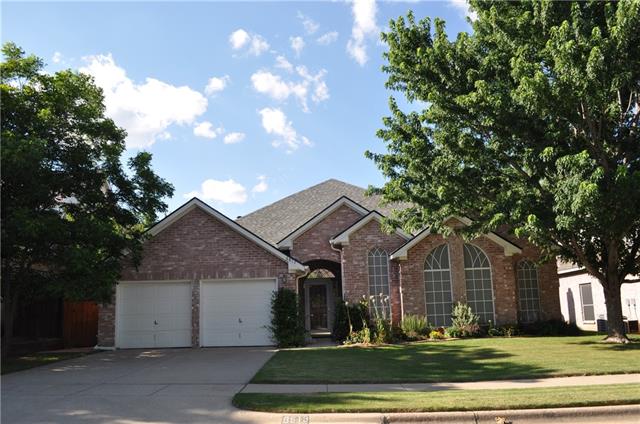 For Sale: 6813 Moss Ln North Richland Hills, TX 76182