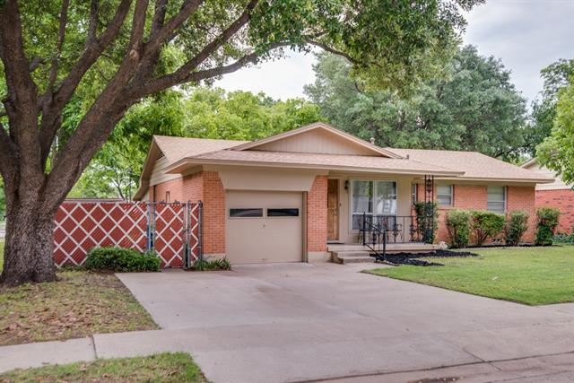 For Sale: 1916 Boyd St Denton, TX 76209