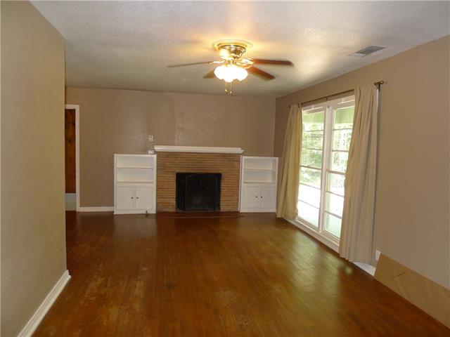 For Sale: 2100 Preston Pl Denton, TX 76209