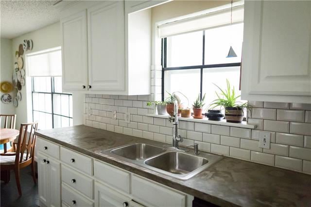 For Sale: 2702 Rockwood Ln Denton, TX 76209