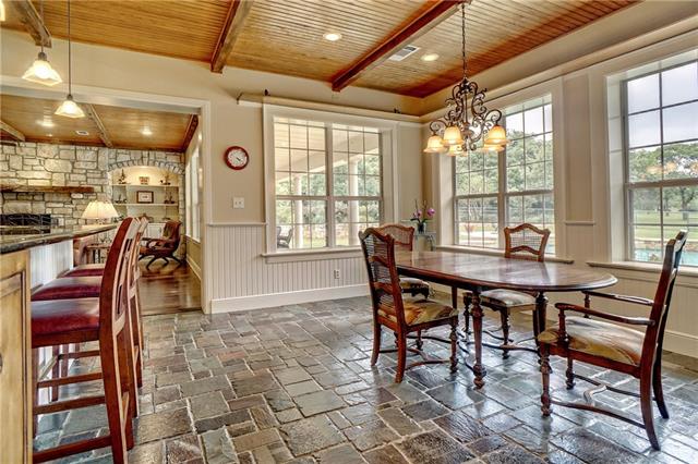 For Sale: 215 Hunter Ct Argyle, TX 76226