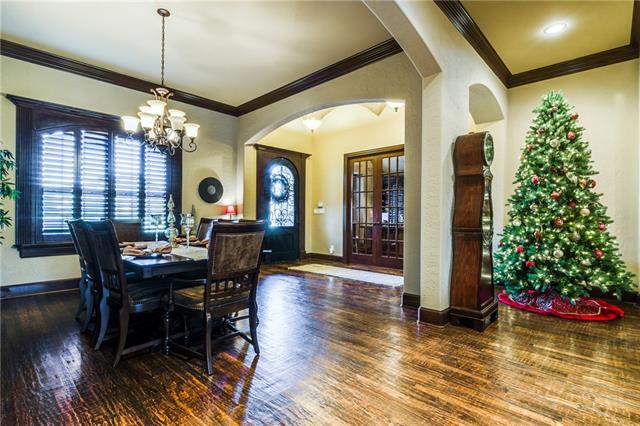 1085 Forest Bend Ct