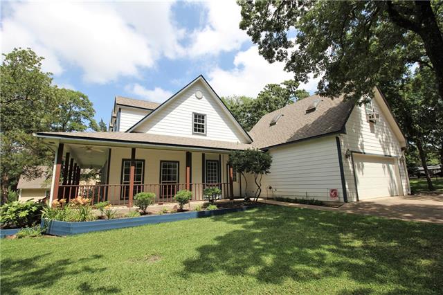 For Sale: 619 Kiowa Dr E Gainesville, TX 76240