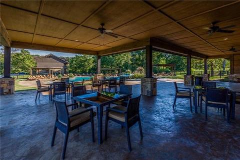 455 Pawnee Dr
