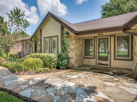 914 Siena Dr