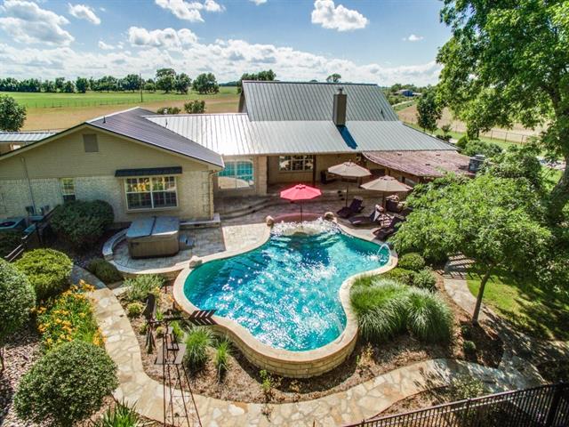 For Sale: 10693 Bobbie Ln Pilot Point, TX 76258