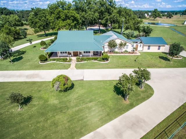 For Sale: 10693 Bobbie Ln Pilot Point, TX 76258