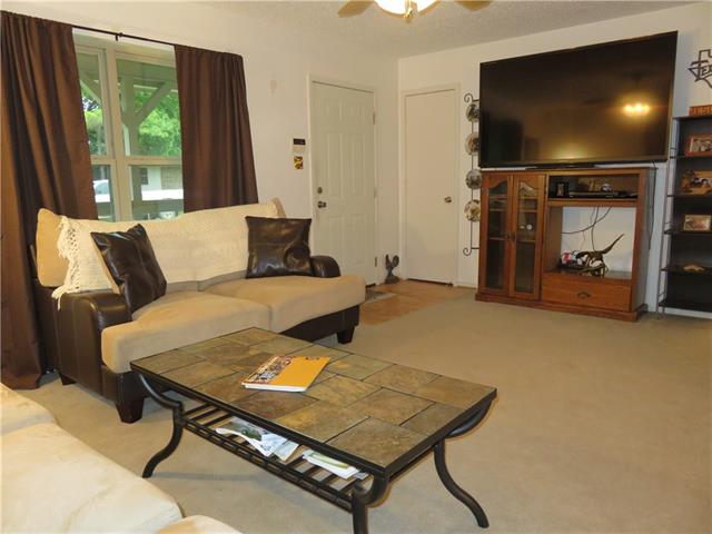 For Sold: 208 Southside Dr Sanger, TX 76266
