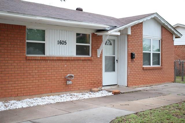 1605 Phoenix Dr