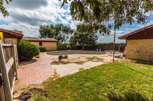 1688 County Road 1560
