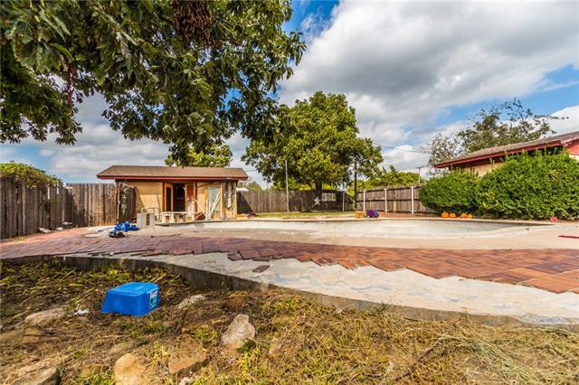1688 County Road 1560