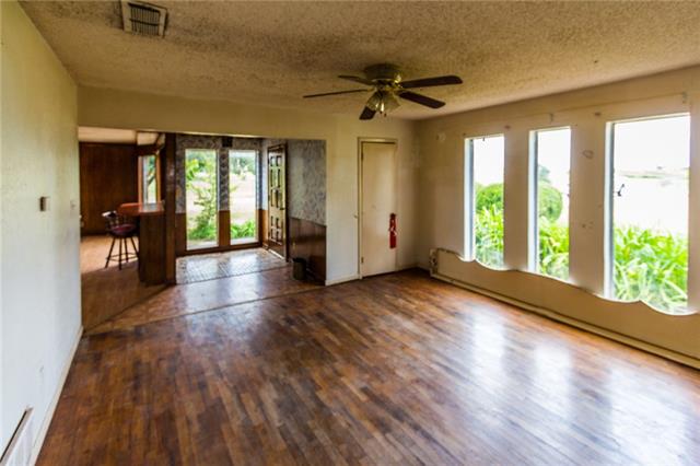 1688 County Road 1560