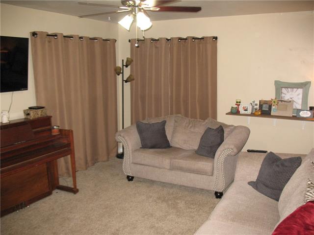 206 Sunset Dr