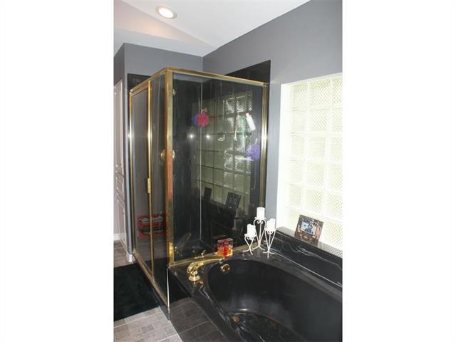 7040 Golf Dr