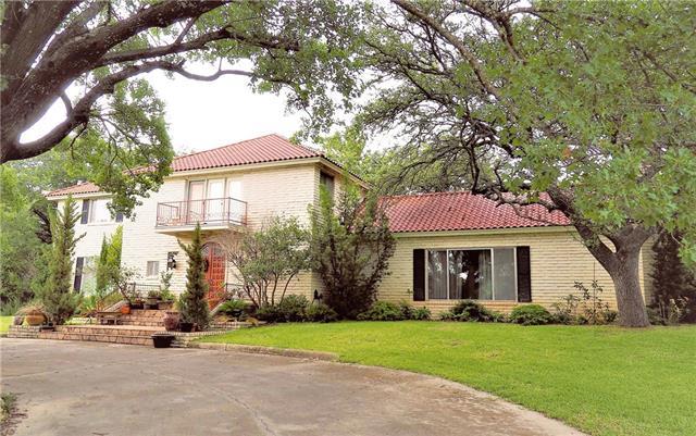 7808 Bay Oaks Dr
