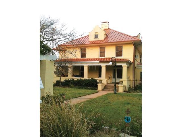 7808 Bay Oaks Dr