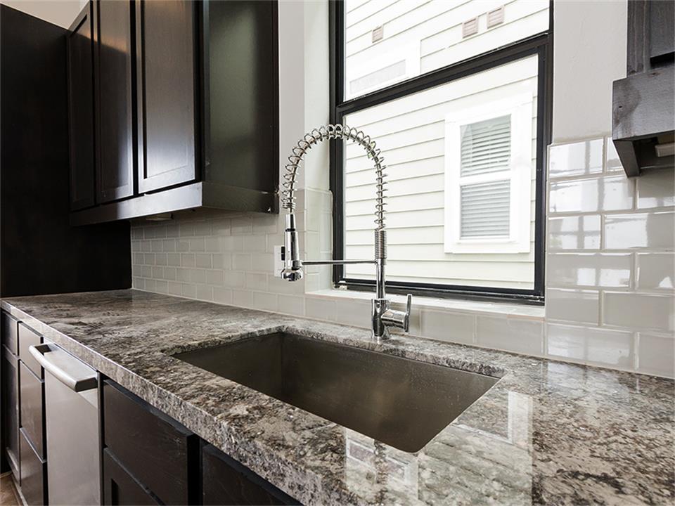 For Sale: 2822 Clay Houston, TX 77003