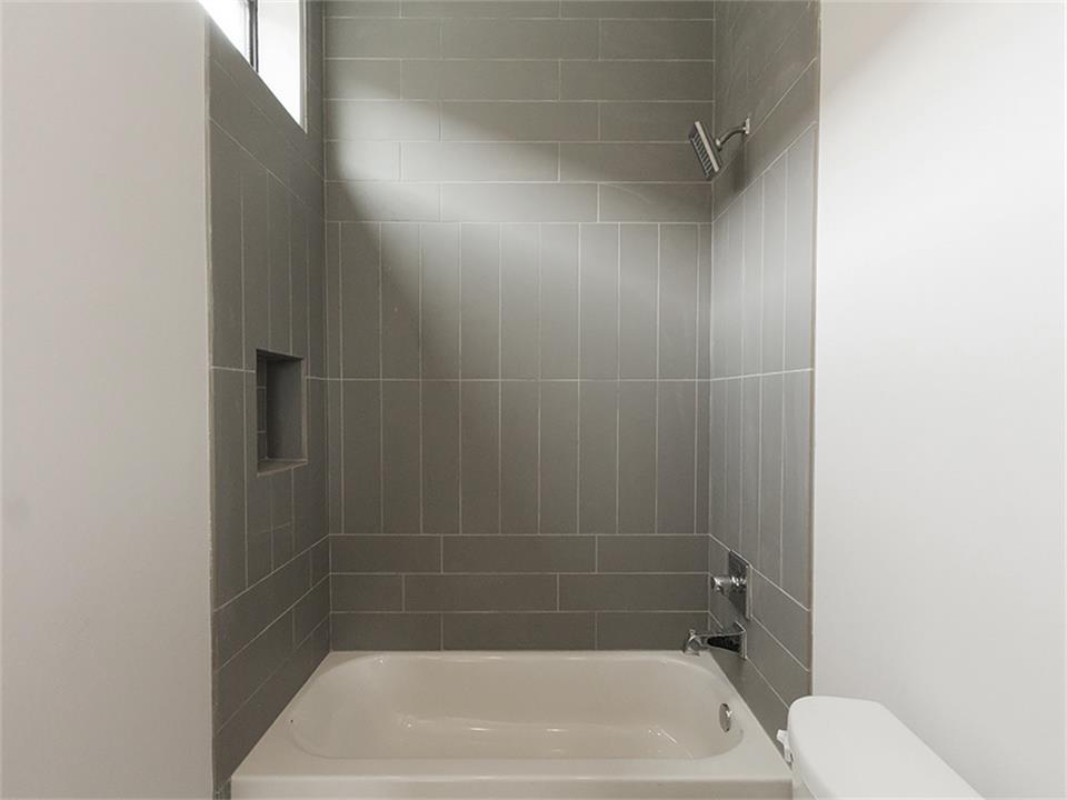 For Sale: 2826 Clay Houston, TX 77003