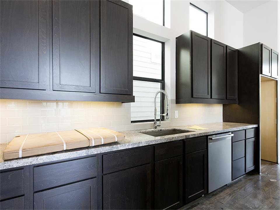For Sale: 2820 Clay Houston, TX 77003