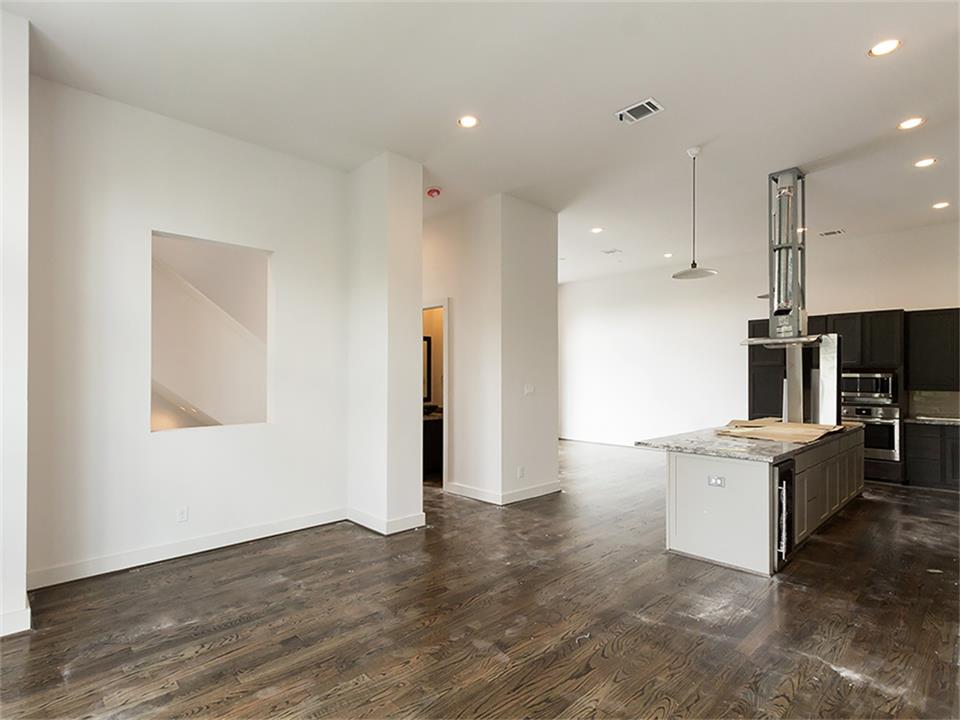 For Sale: 2820 Clay Houston, TX 77003