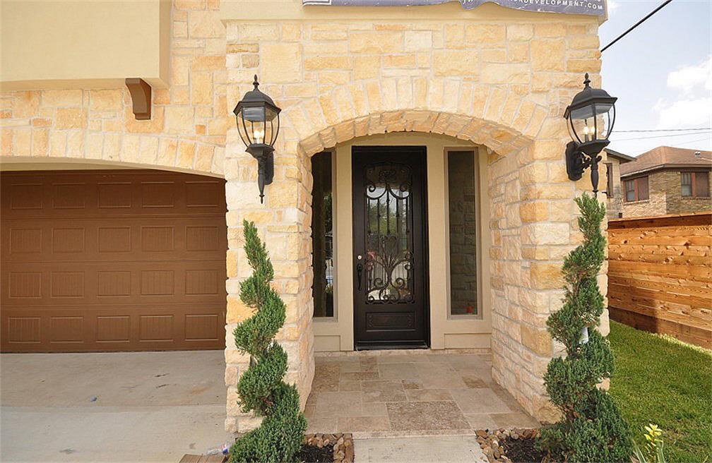 3920 Ennis