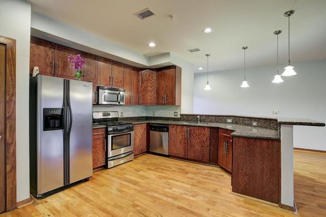 3908 Austin St