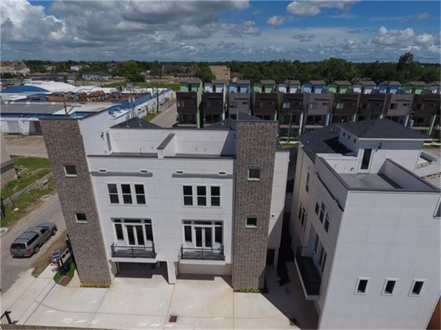 3908 Austin St