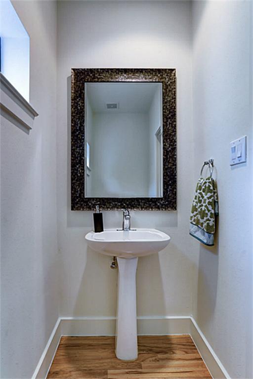 For Sale: 2324 Jackson St Houston, TX 77004