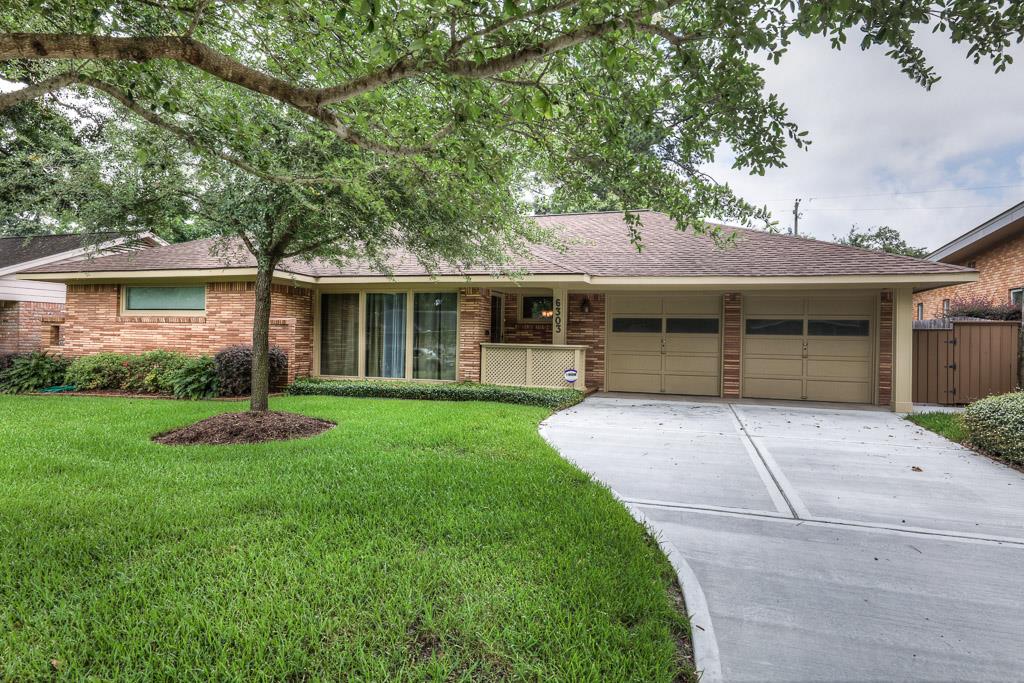 For Sale: 6303 Grovewood Ln Houston, TX 77008