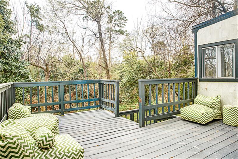For Sale: 704 Worthshire St Houston, TX 77008
