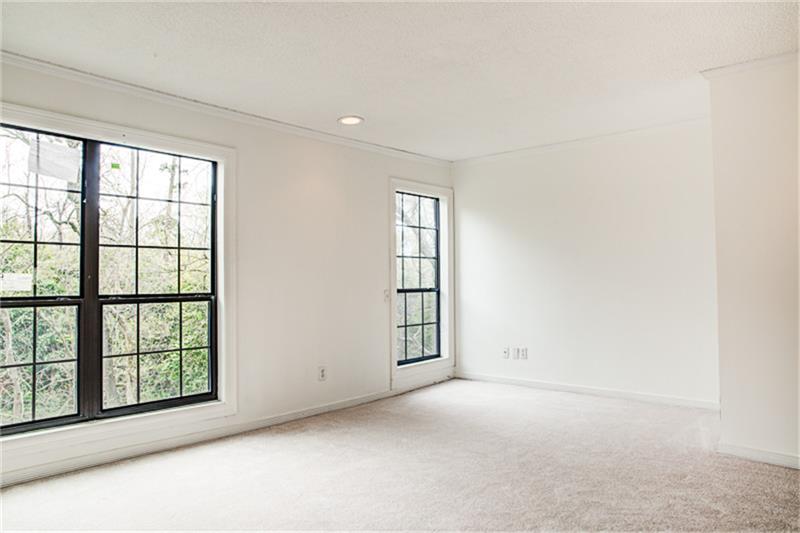 For Sale: 704 Worthshire St Houston, TX 77008
