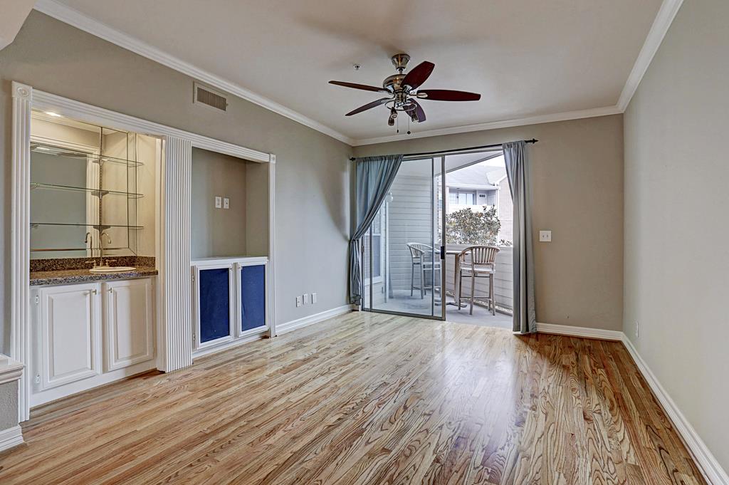 3600 Montrose #904