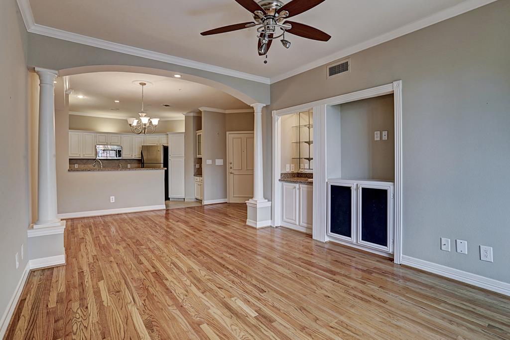 3600 Montrose #904