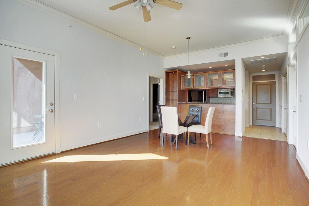1010 Rosine St #204
