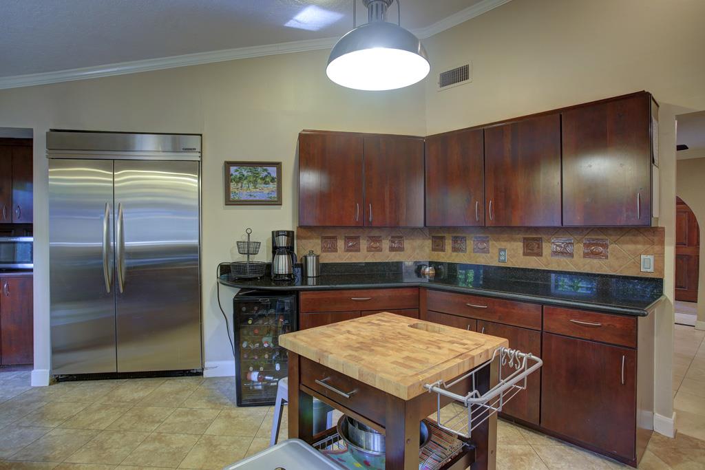For Sale: 10682 Beinhorn Rd Houston, TX 77024