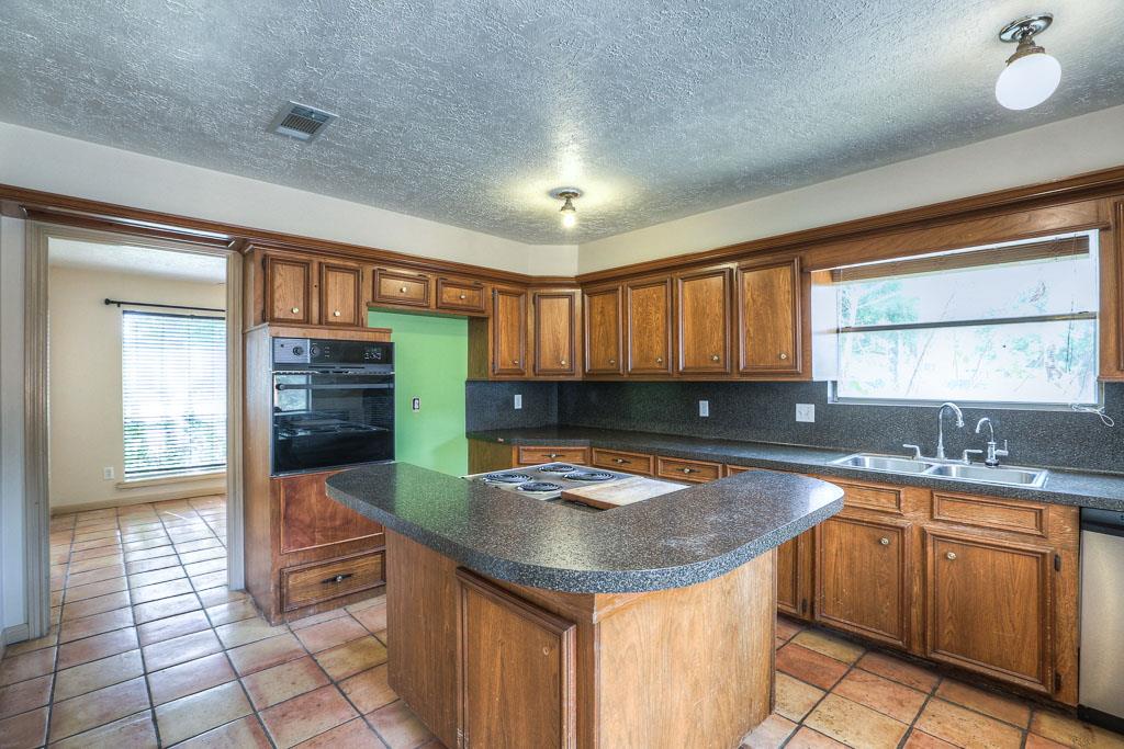 9426 Willow Meadow Dr