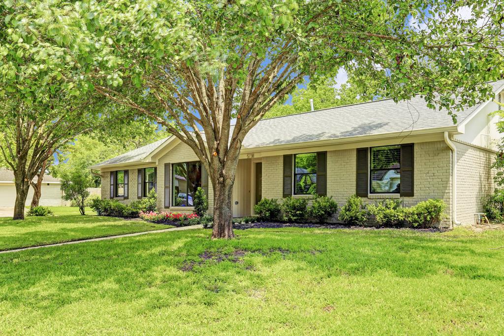 For Sale: 5738 S Ettrick Dr Houston, TX 77035