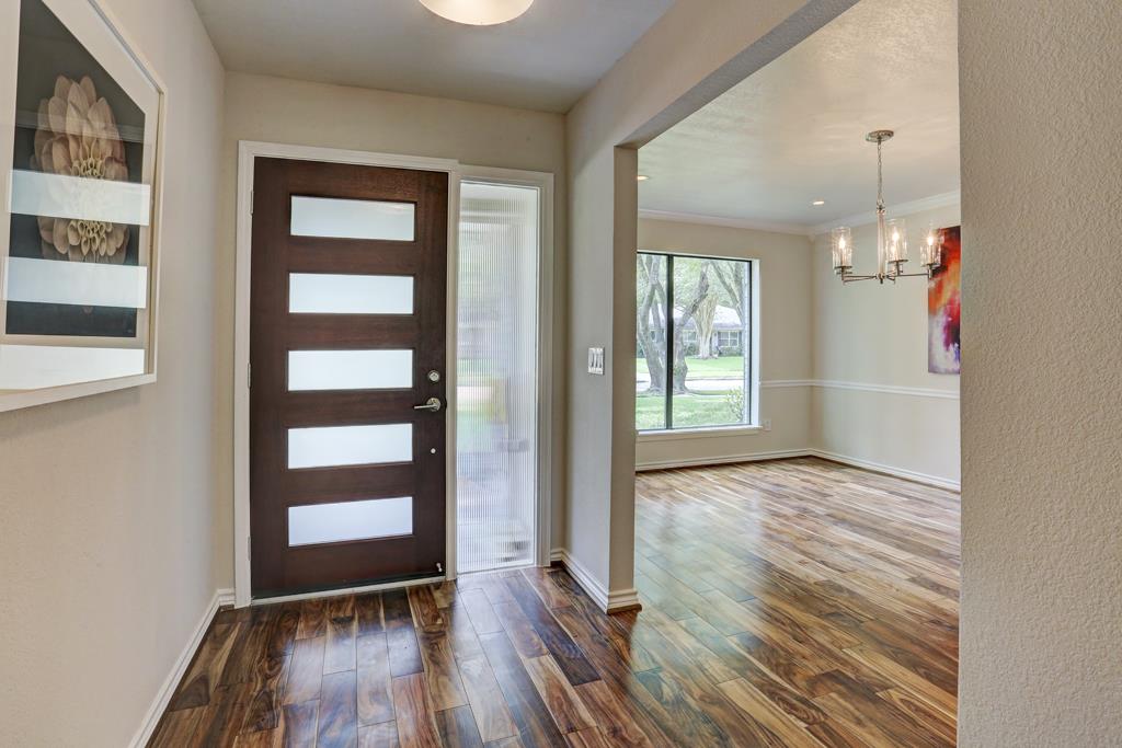 For Sale: 5738 S Ettrick Dr Houston, TX 77035