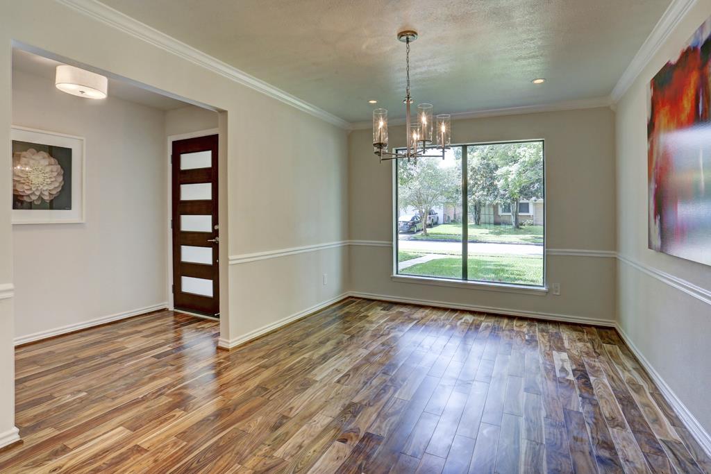 For Sale: 5738 S Ettrick Dr Houston, TX 77035