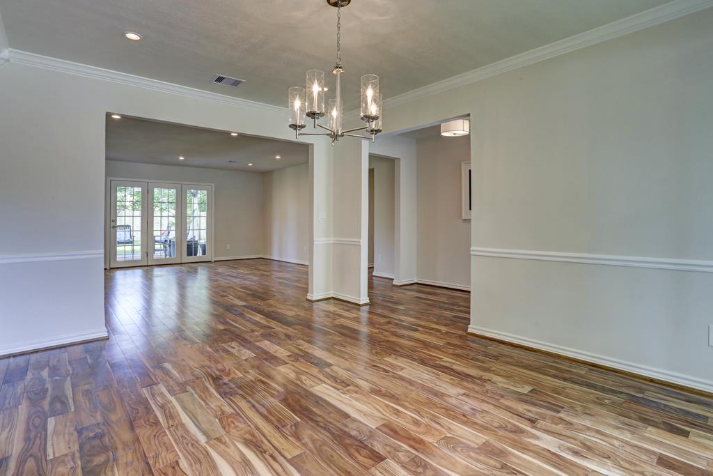For Sale: 5738 S Ettrick Dr Houston, TX 77035