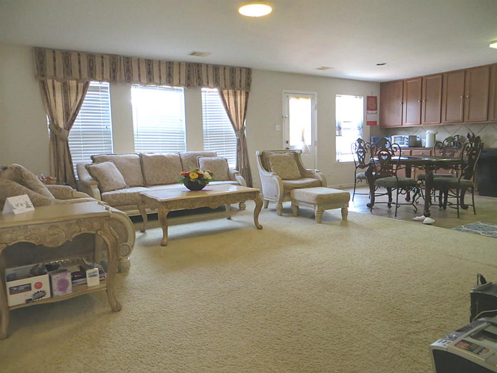 11703 Petal Ct