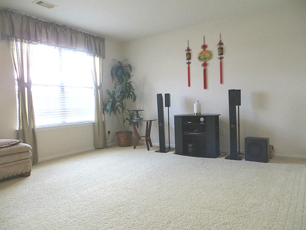 11703 Petal Ct