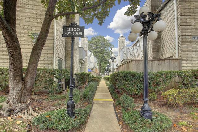 3800 Tanglewilde St #703