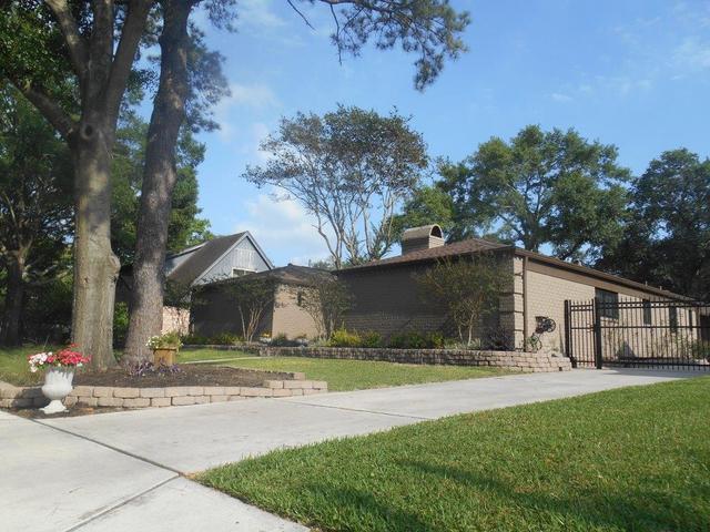 10811 Tupper Lake Dr